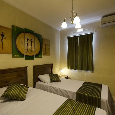 戈佐布莱德公寓 *