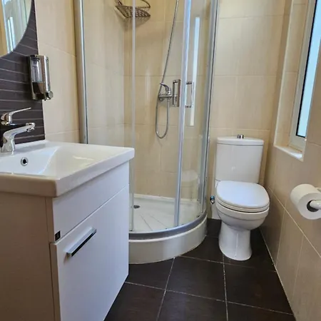 Gozopride Penthouse * Qala